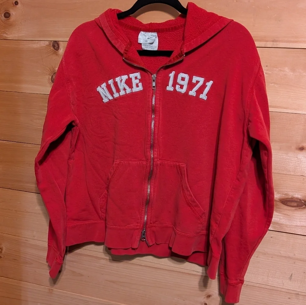 Nike Womens Red Hoodie with White Accents, Excellent Condition Xl - Picture 1 of 3